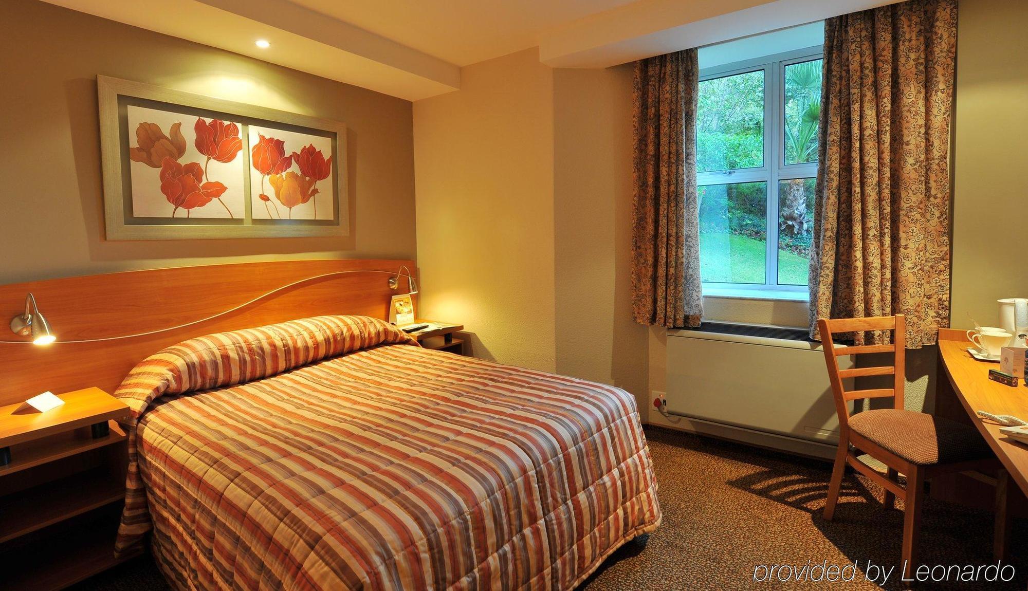 The Elegant Lodge Menlo Park Pretoria Bagian luar foto