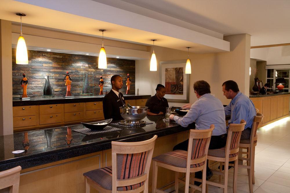 The Elegant Lodge Menlo Park Pretoria Bagian luar foto
