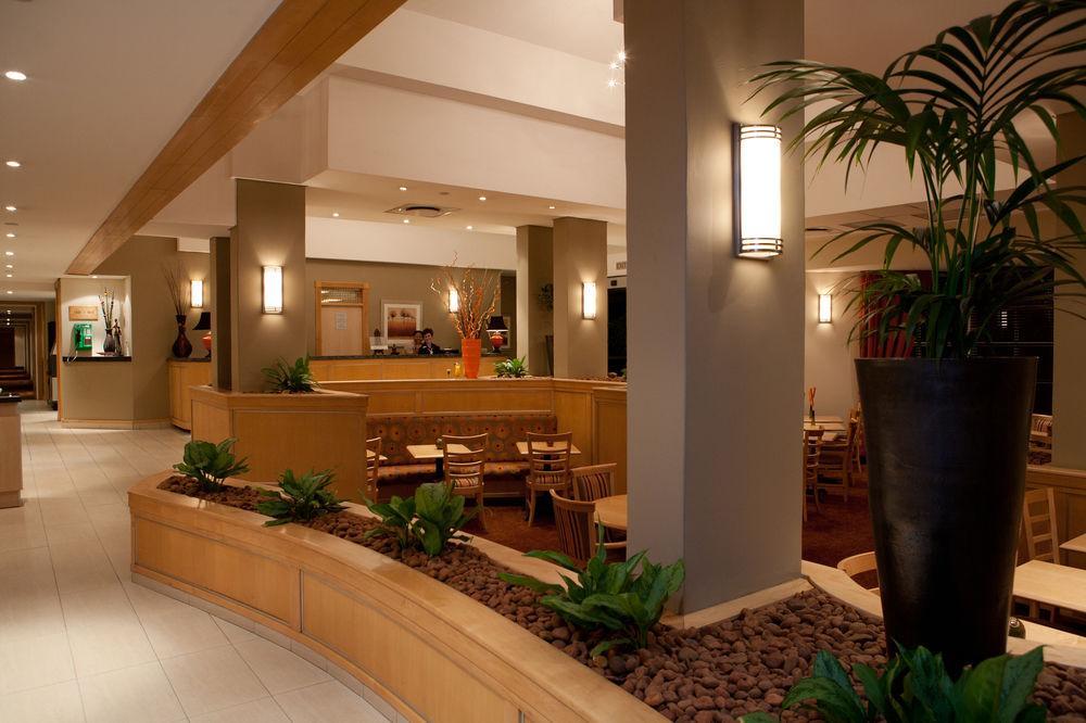 The Elegant Lodge Menlo Park Pretoria Bagian luar foto