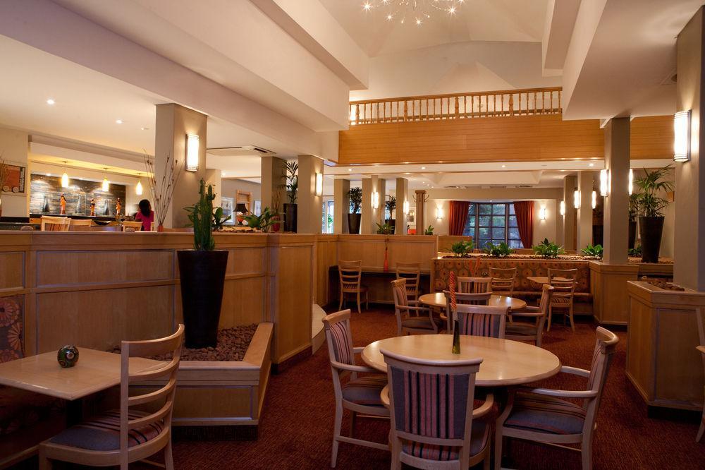 The Elegant Lodge Menlo Park Pretoria Bagian luar foto