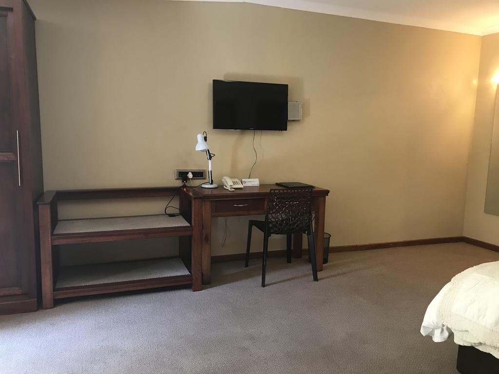 The Elegant Lodge Menlo Park Pretoria Bagian luar foto