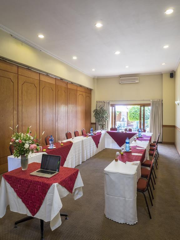 The Elegant Lodge Menlo Park Pretoria Bagian luar foto